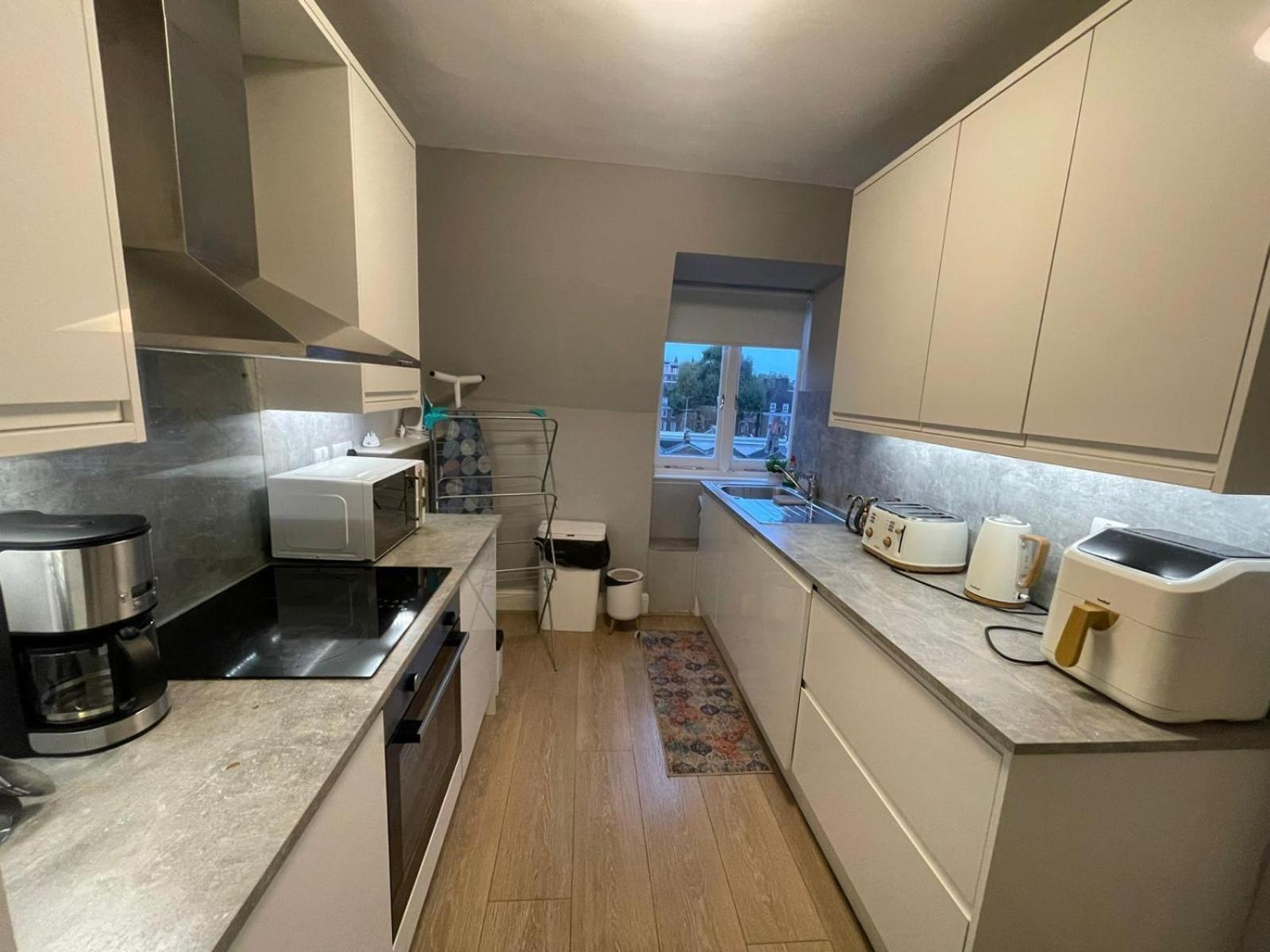 Apartments In The Heart Of High Street Kensington 伦敦 客房 照片