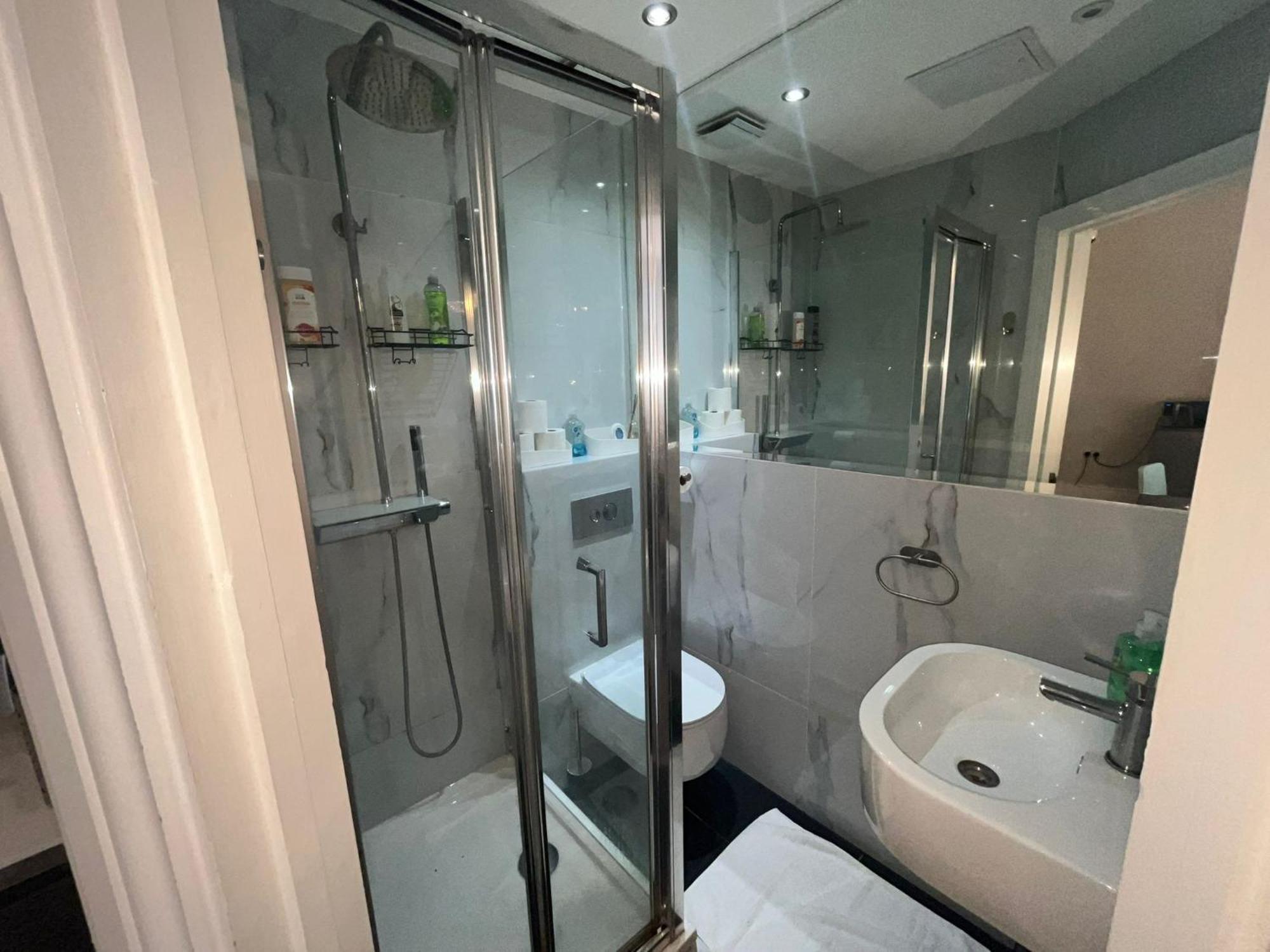 Apartments In The Heart Of High Street Kensington 伦敦 客房 照片