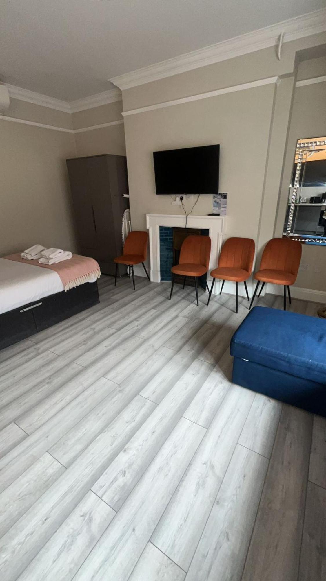 Apartments In The Heart Of High Street Kensington 伦敦 客房 照片
